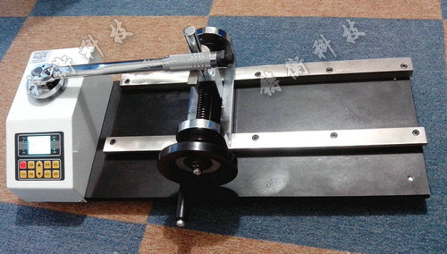 扭力扳手測(cè)量?jī)x圖片