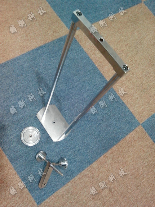 彈簧拉力測力計(jì)